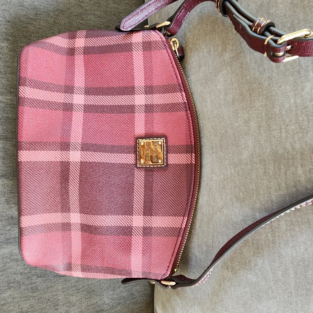 Dooney And Bourke Crossbody - Picture 2 of 7